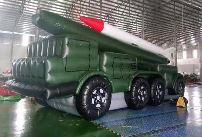 桂林部队小型导弹车